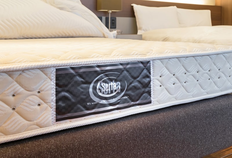 Sleep well in our Serta beds
